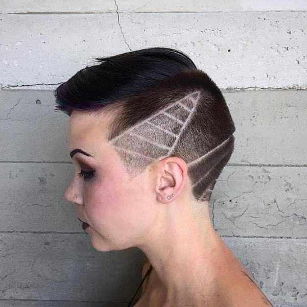Exotische Buzz Cut Styles für Mutige Frauen Kurzhaar Frisuren